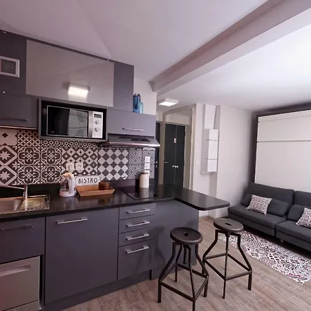 Apartament At In *