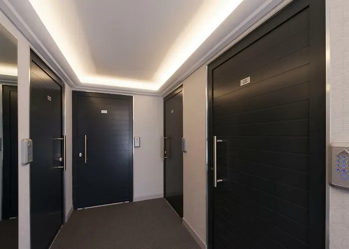 At In Apartament *
