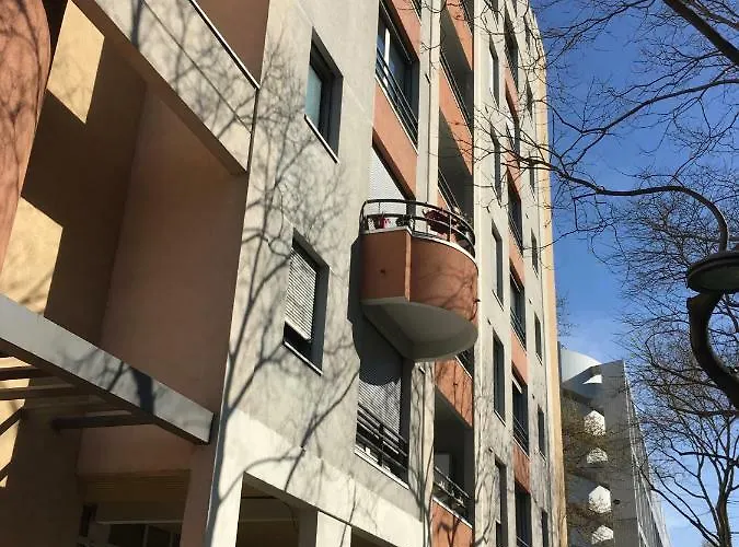 Apartament At In